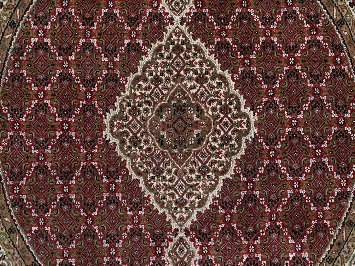 Tabriz Fine Oriental hand-knotted wool rug in Red & Ivory, 5' x 5' — SKU O091986 (view 5)