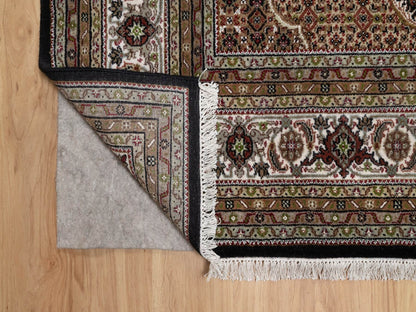 Black 8'0" x 8'0" Fine Oriental Hand knotted Wool Rug - Sku: O091988