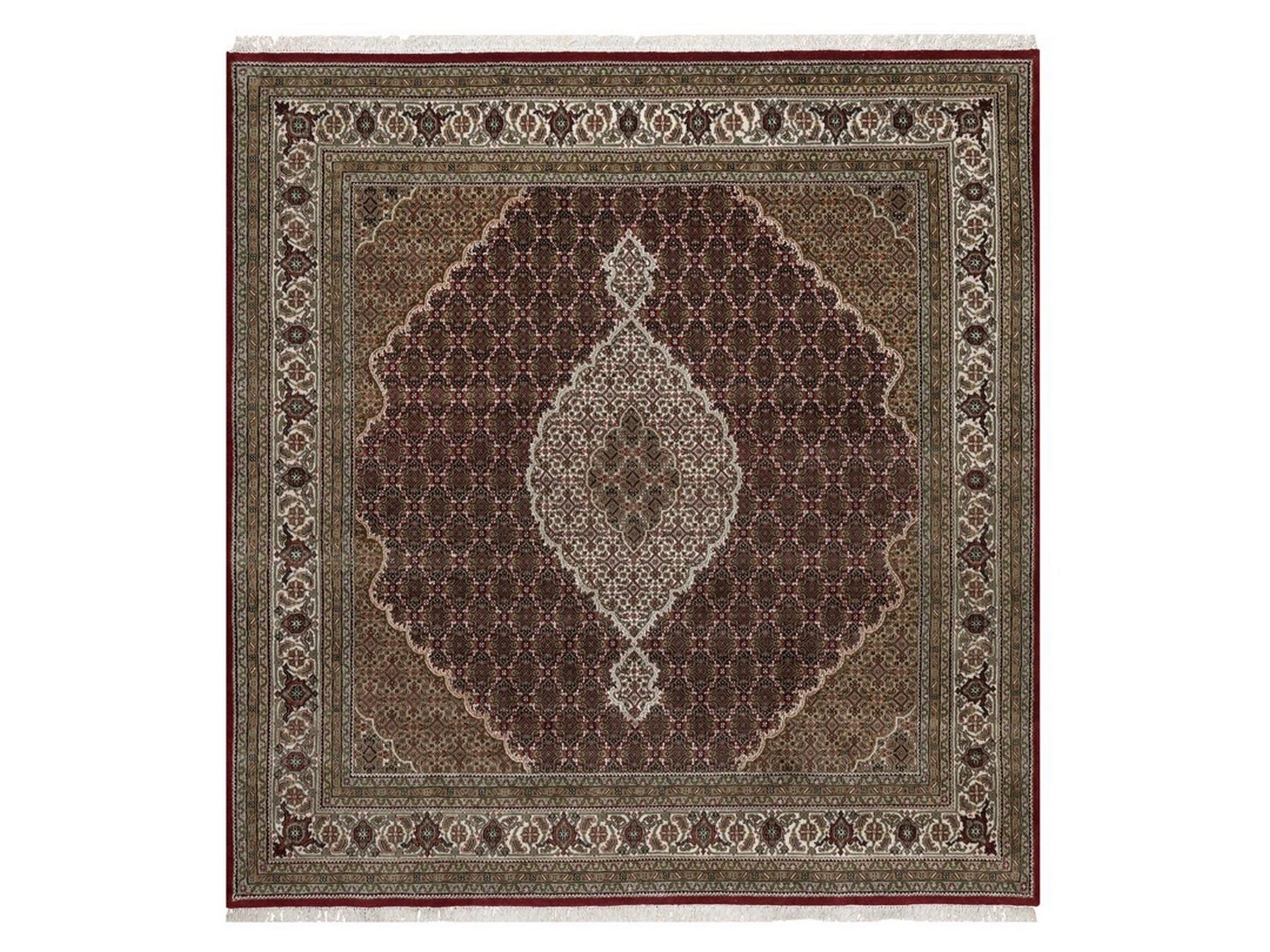 Red 7'10" x 8'2" Fine Oriental Hand knotted Wool Rug - Sku: O091990