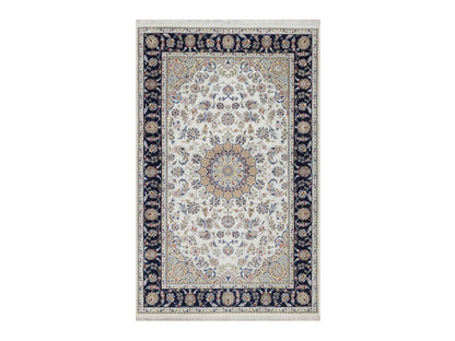 Ivory 5'2" x 8'3" Fine Oriental Hand knotted Wool/Silk Rug - Sku: O092001