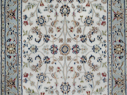 Ivory 2'8" x 10'3" Fine Oriental Hand knotted Wool/Silk Rug - Sku: O092004
