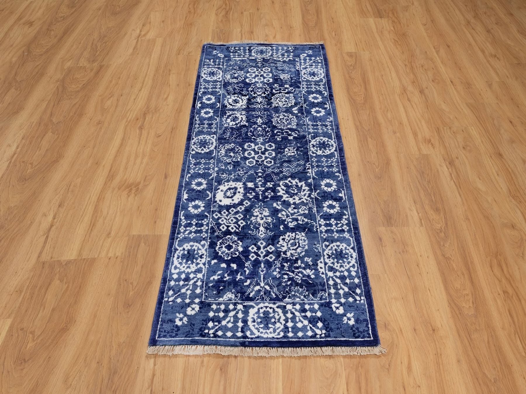 Blue 2'6" x 6'0" Transitional Hand knotted Wool/Silk Rug - Sku: O092020
