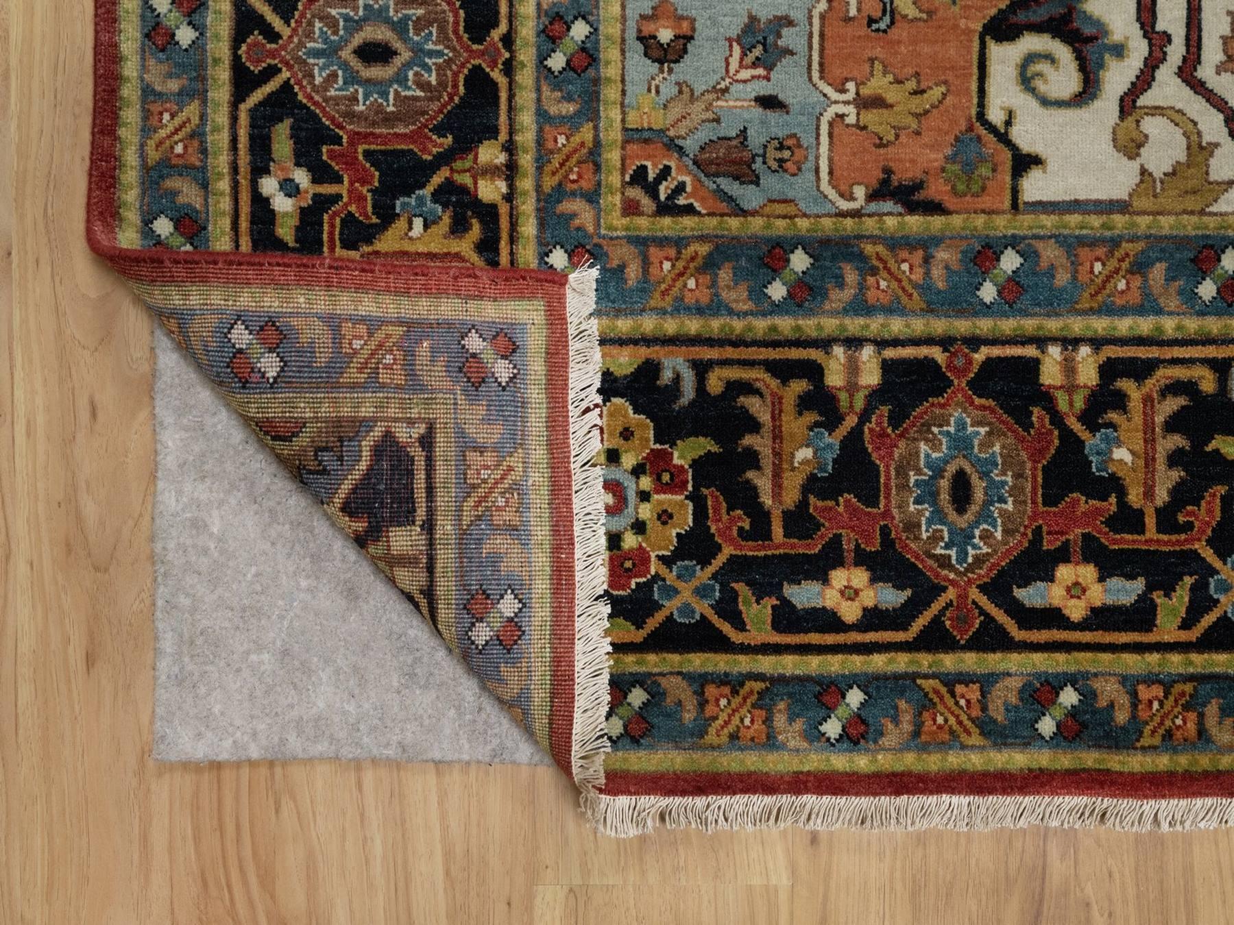 Heriz Heriz hand-knotted wool rug in Red & Navy Blue, 7'10" x 10'2" — SKU O092038 (view 4)
