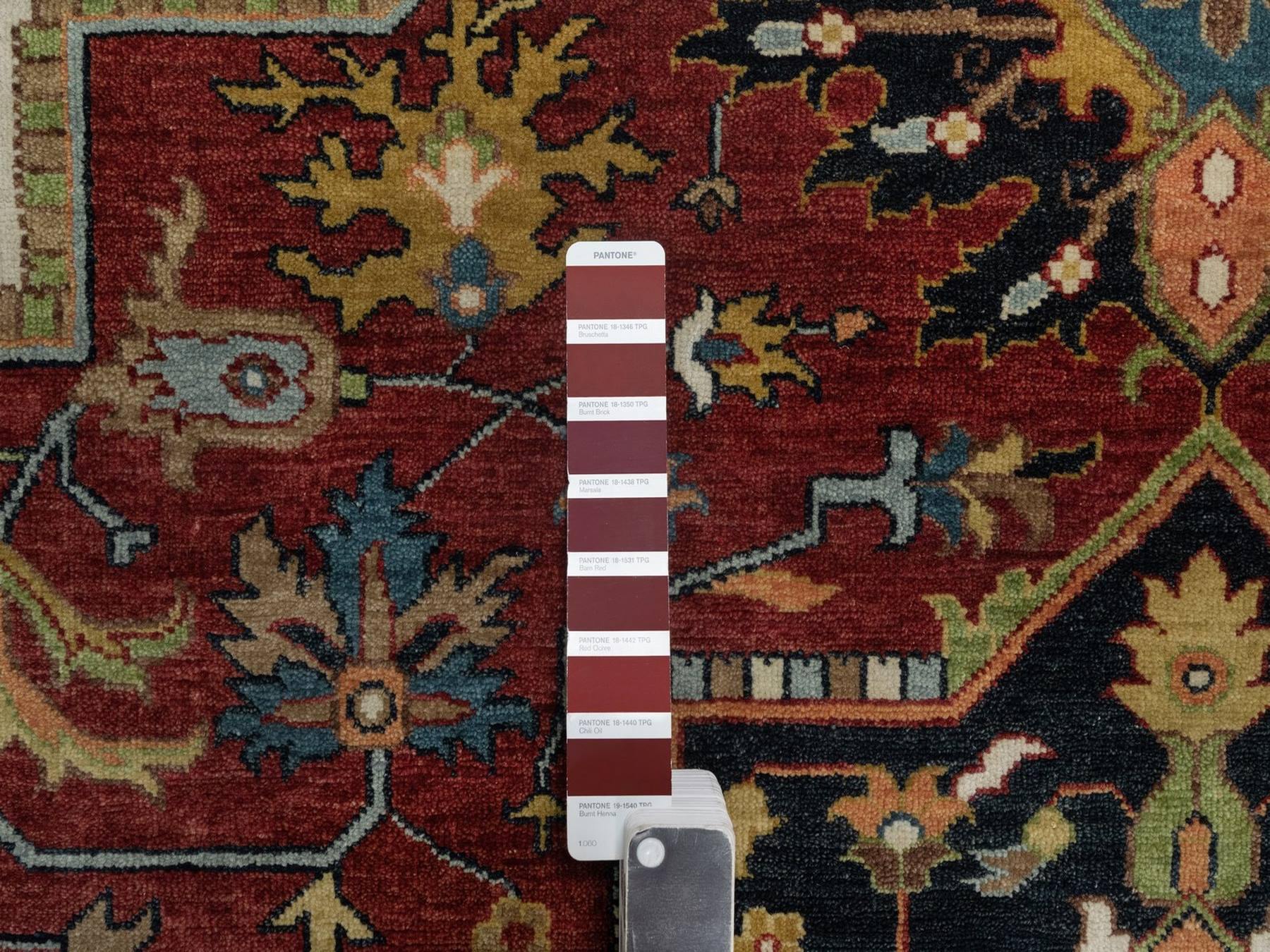 Heriz Heriz hand-knotted wool rug in Red & Navy Blue, 7'10" x 10'2" — SKU O092038 (view 7)