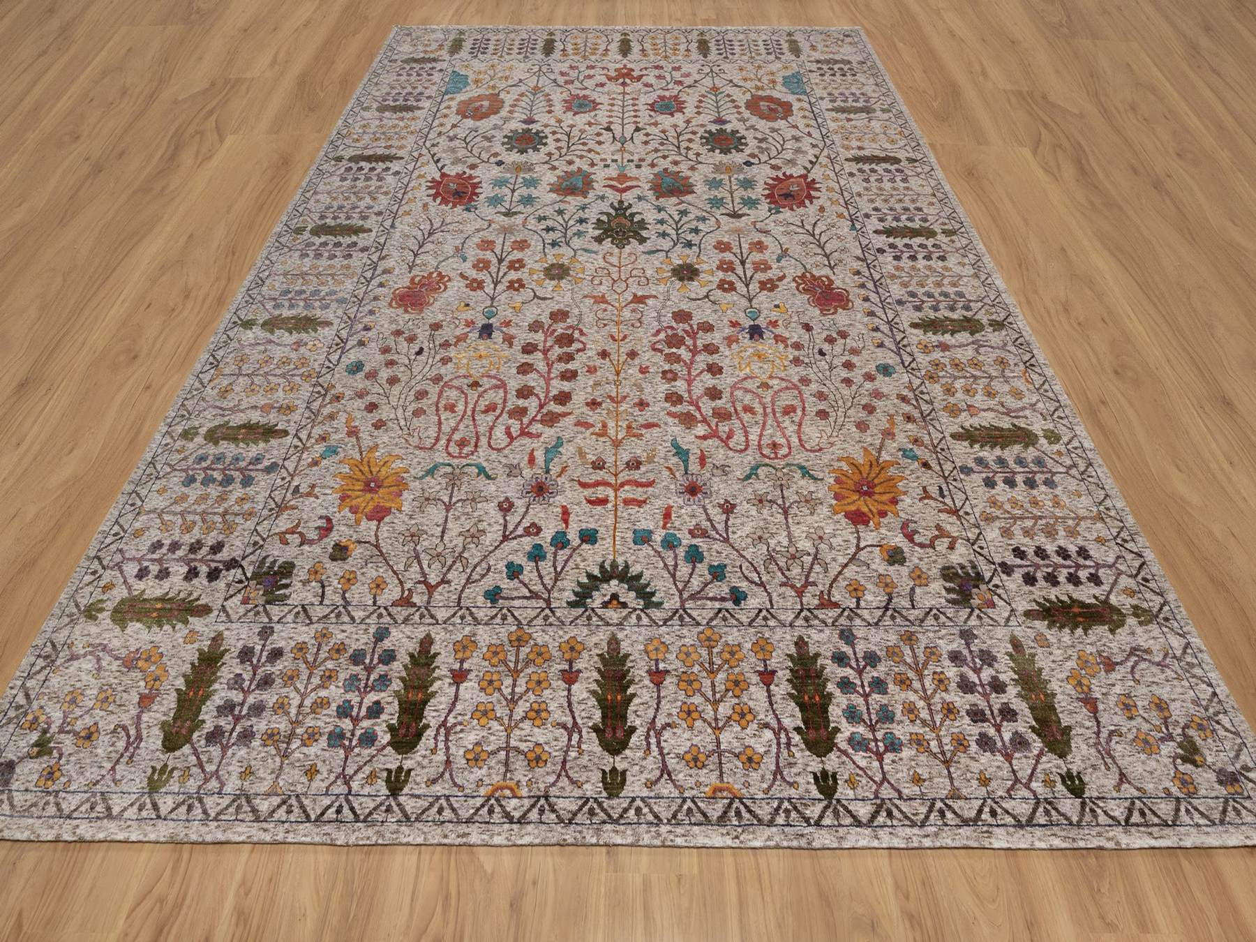 Ivory 9'11" x 14'0" Transitional Hand knotted Wool/Silk Rug - Sku: O092054