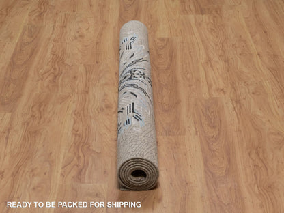 Brown 5'3" x 7'0" Modern and Contemporary Hand knotted Wool/Silk Rug - Sku: O092072