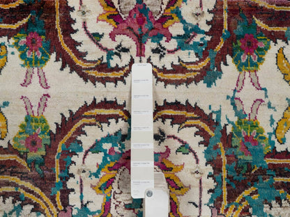 Transitional hand-knotted wool/silk rug in Ivory & Green, 4'11" x 7'1" — SKU O092074 (view 4)