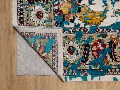 Transitional hand-knotted wool/silk rug in Ivory & Green, 8'11" x 11'11" — SKU O092075 (view 4)