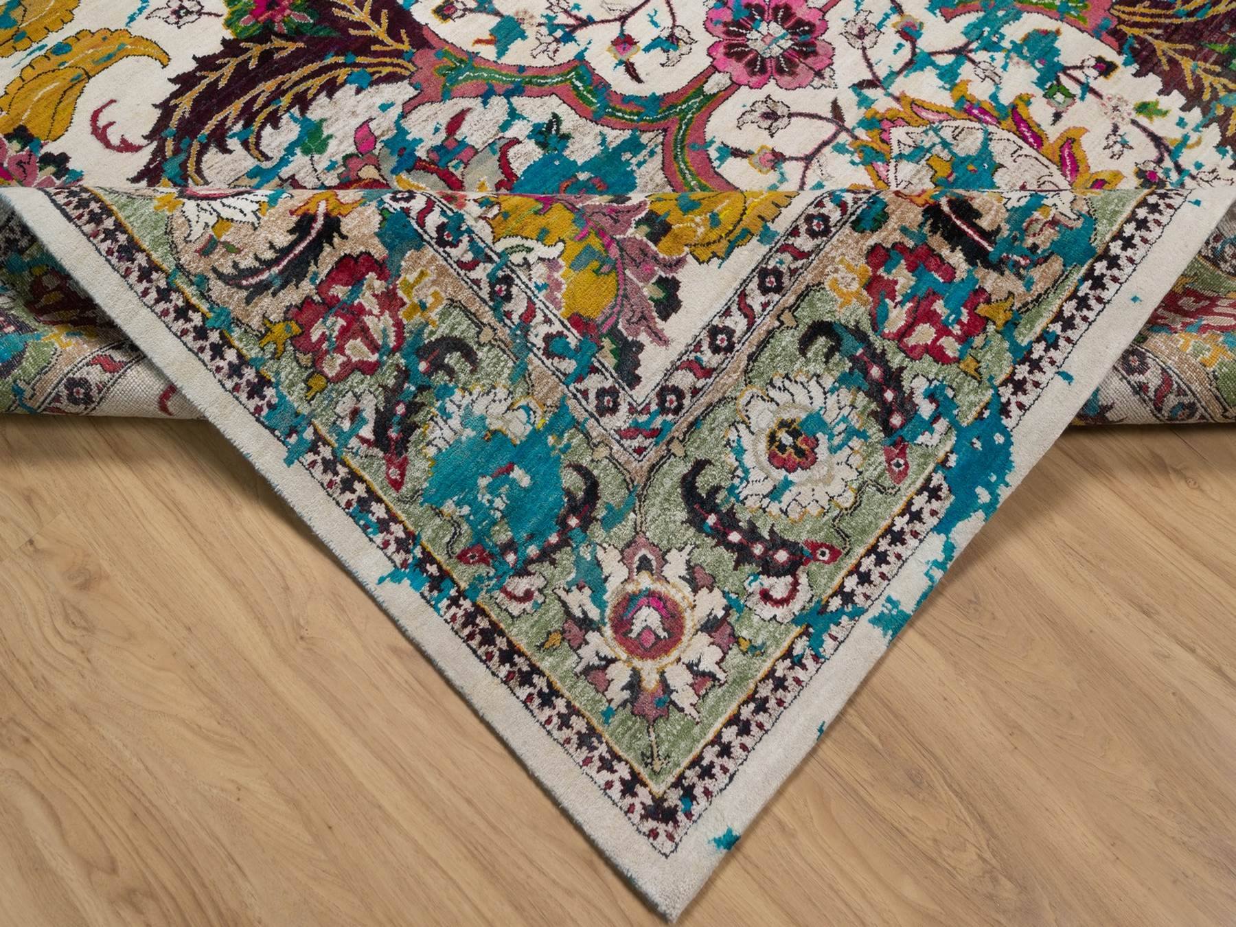 Transitional hand-knotted wool/silk rug in Ivory & Green, 8'11" x 11'11" — SKU O092075 (view 6)