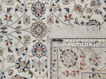 Nain Fine Oriental hand-knotted wool/silk rug in Ivory, 5'1" x 5'2" — SKU O092098 (view 8)