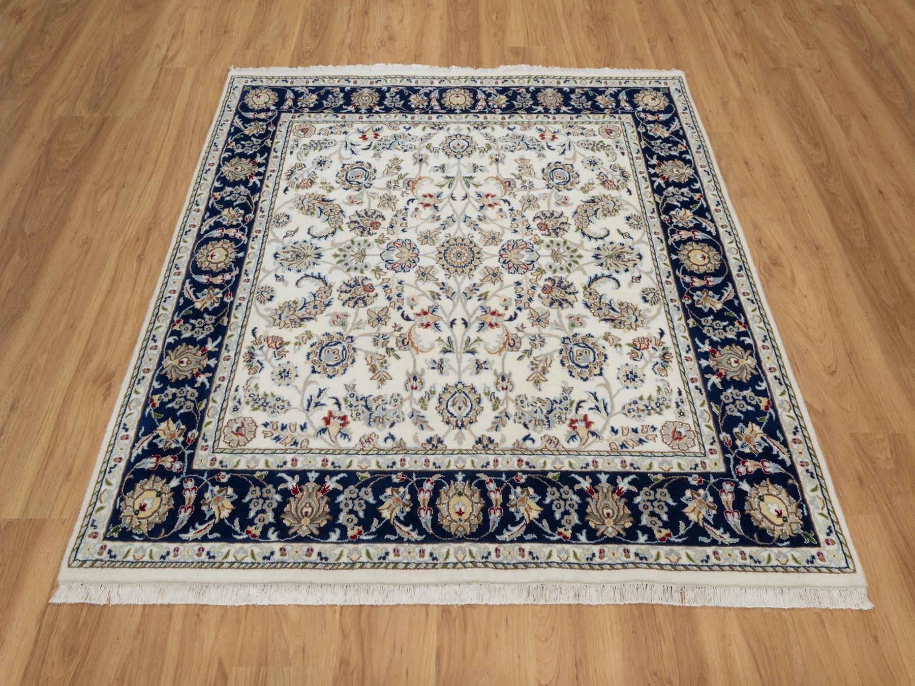 Ivory 5'7" x 5'8" Fine Oriental Hand knotted Wool/Silk Rug - Sku: O092100