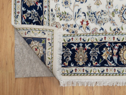 Ivory 5'7" x 5'8" Fine Oriental Hand knotted Wool/Silk Rug - Sku: O092100