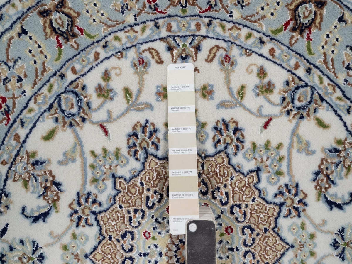 Nain Fine Oriental hand-knotted wool/silk rug in Ivory & Light Blue, 3'3" x 3'3" — SKU O092131 (view 4)