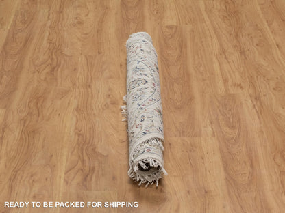 Nain Fine Oriental hand-knotted wool/silk rug in Ivory, 4'1" x 4'1" — SKU O092132 (view 6)