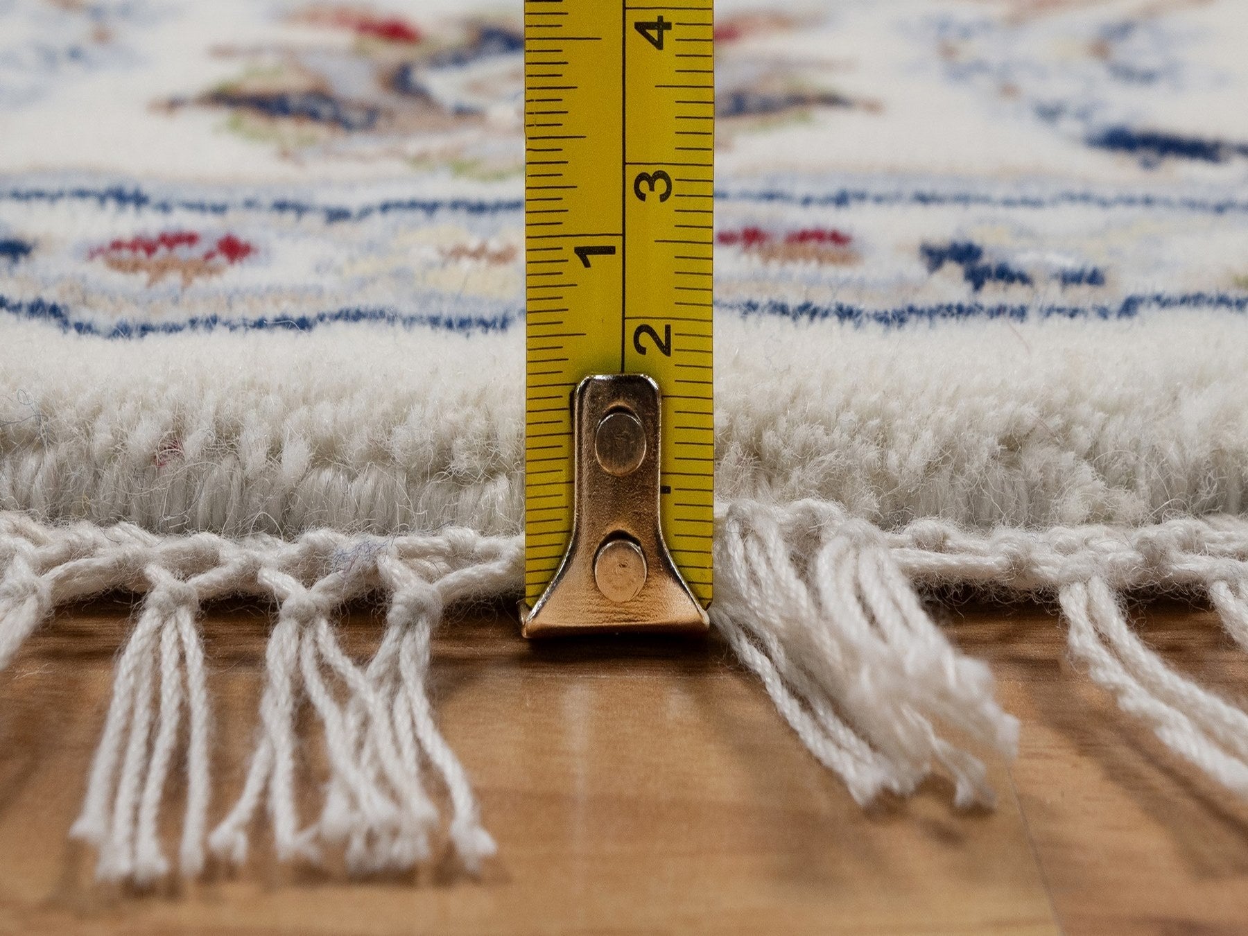 Nain Fine Oriental hand-knotted wool/silk rug in Ivory, 4'1" x 4'2" — SKU O092133 (view 7)