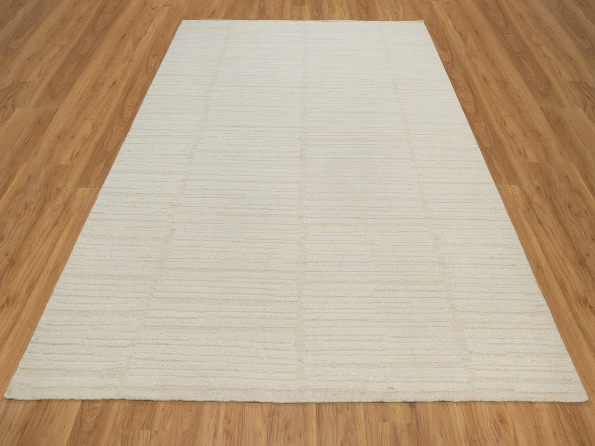 Modern / Contemporary hand-knotted wool rug in Ivory, 8'1" x 10'1" — SKU O092147 (view 2)