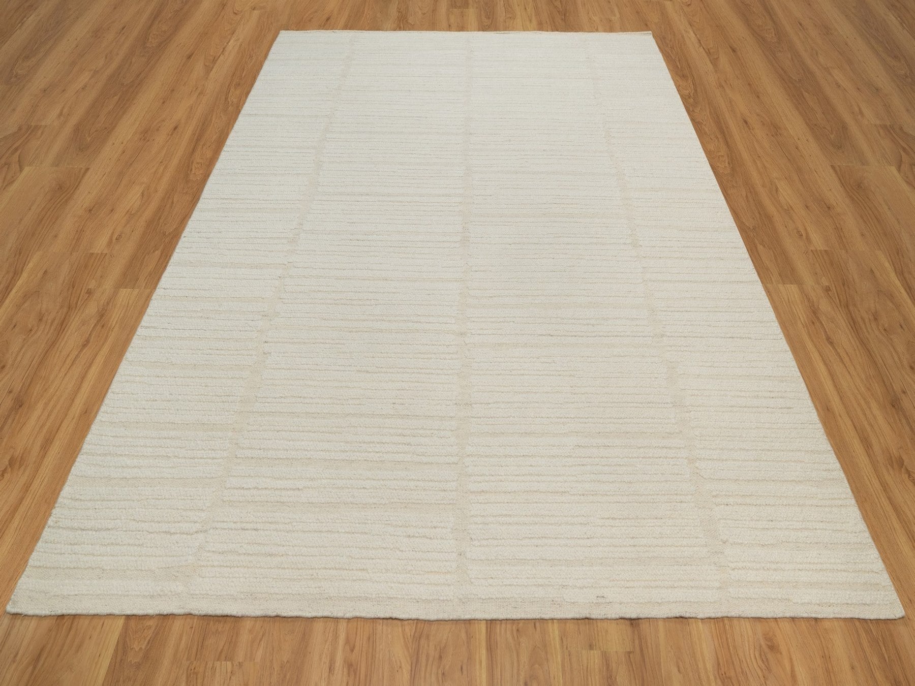 Ivory 8'1" x 10'1" Modern and Contemporary Hand knotted Wool Rug - Sku: O092147