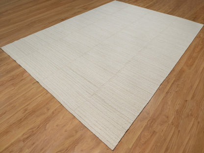 Modern / Contemporary hand-knotted wool rug in Ivory, 9'1" x 12'3" — SKU O092149 (view 3)
