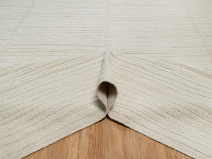 Modern / Contemporary hand-knotted wool rug in Ivory, 9'1" x 12'3" — SKU O092149 (view 5)