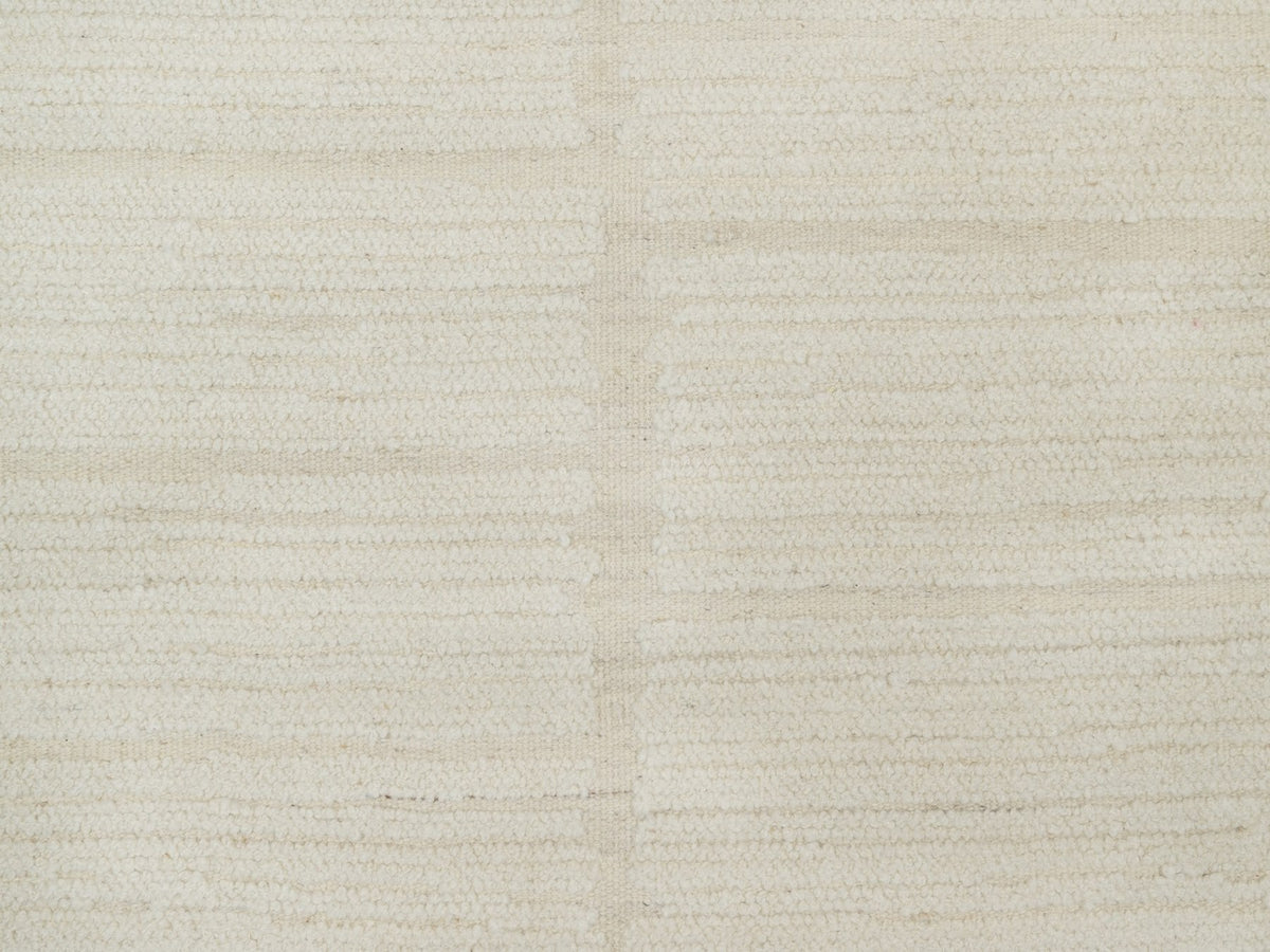 Modern / Contemporary hand-knotted wool rug in Ivory, 9'1" x 12'3" — SKU O092149 (view 8)