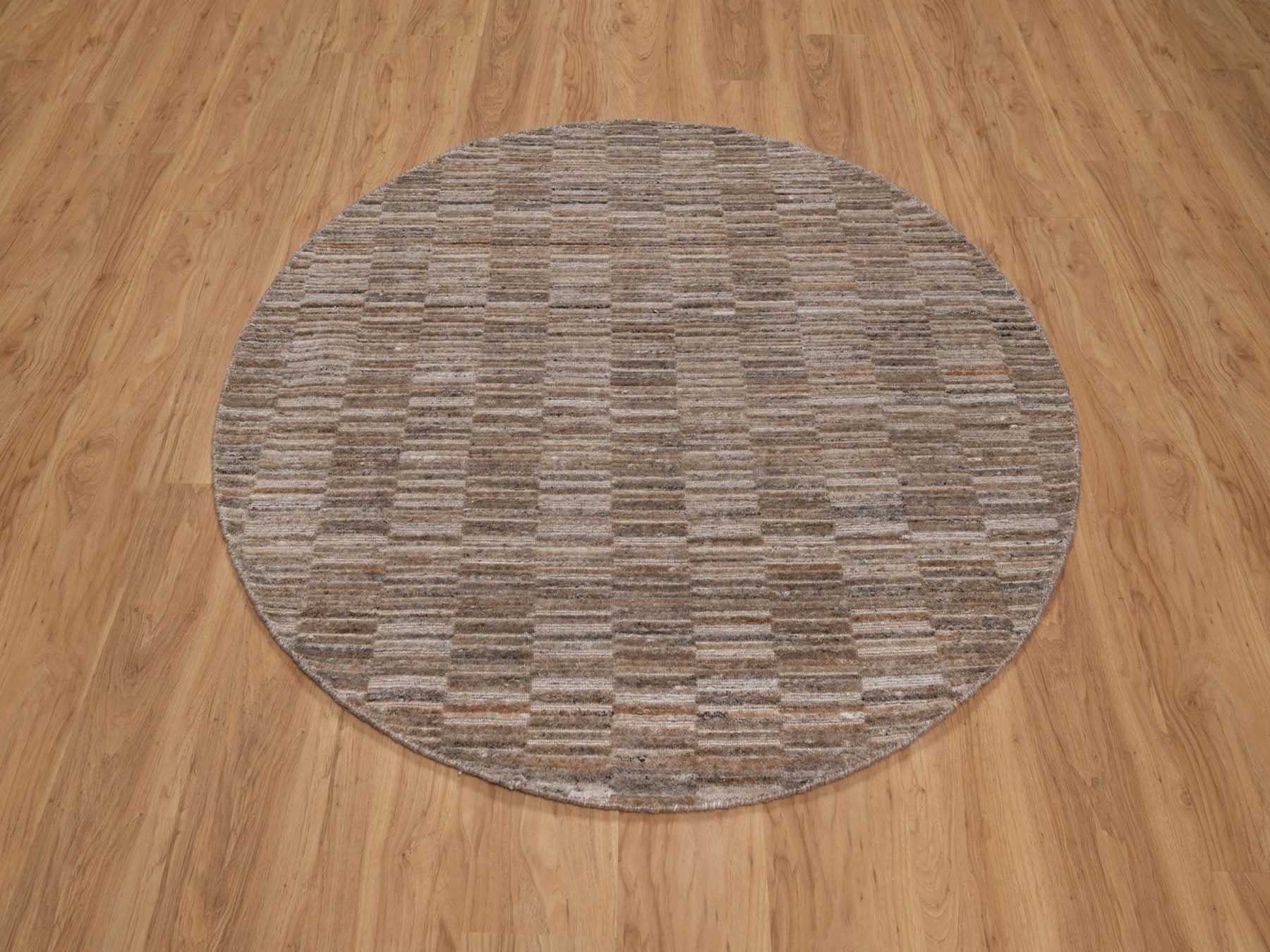 Brown 5'0" x 5'0" Modern and Contemporary Handloom Polyester Rug - Sku: O092190