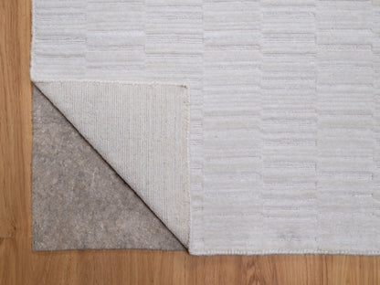 Modern / Contemporary hand-knotted polyester rug in Ivory, 8'2" x 10'1" — SKU O092203 (view 4)