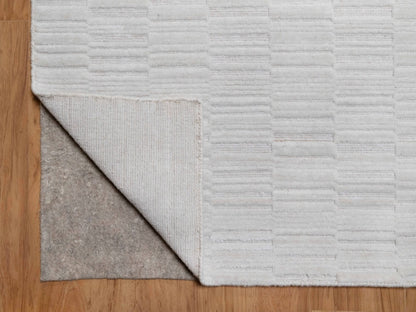 Modern / Contemporary hand-knotted polyester rug in Ivory, 9'1" x 12'1" — SKU O092205 (view 4)