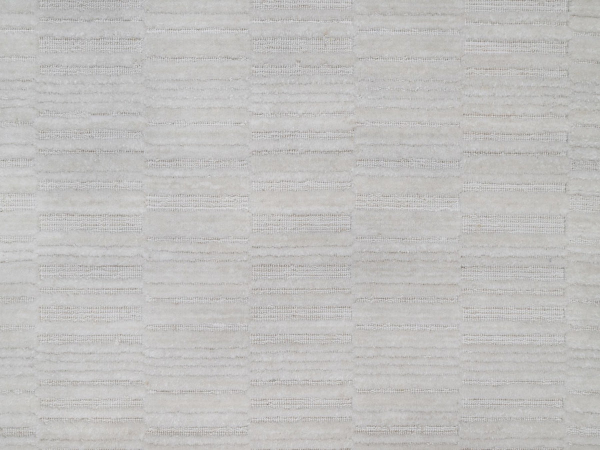 Modern / Contemporary hand-knotted polyester runner in Ivory, 2'6" x 11'11" — SKU O092224 (view 5)