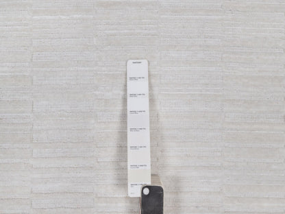 Modern / Contemporary hand-knotted polyester rug in Ivory, 8' x 8' — SKU O092225 (view 7)