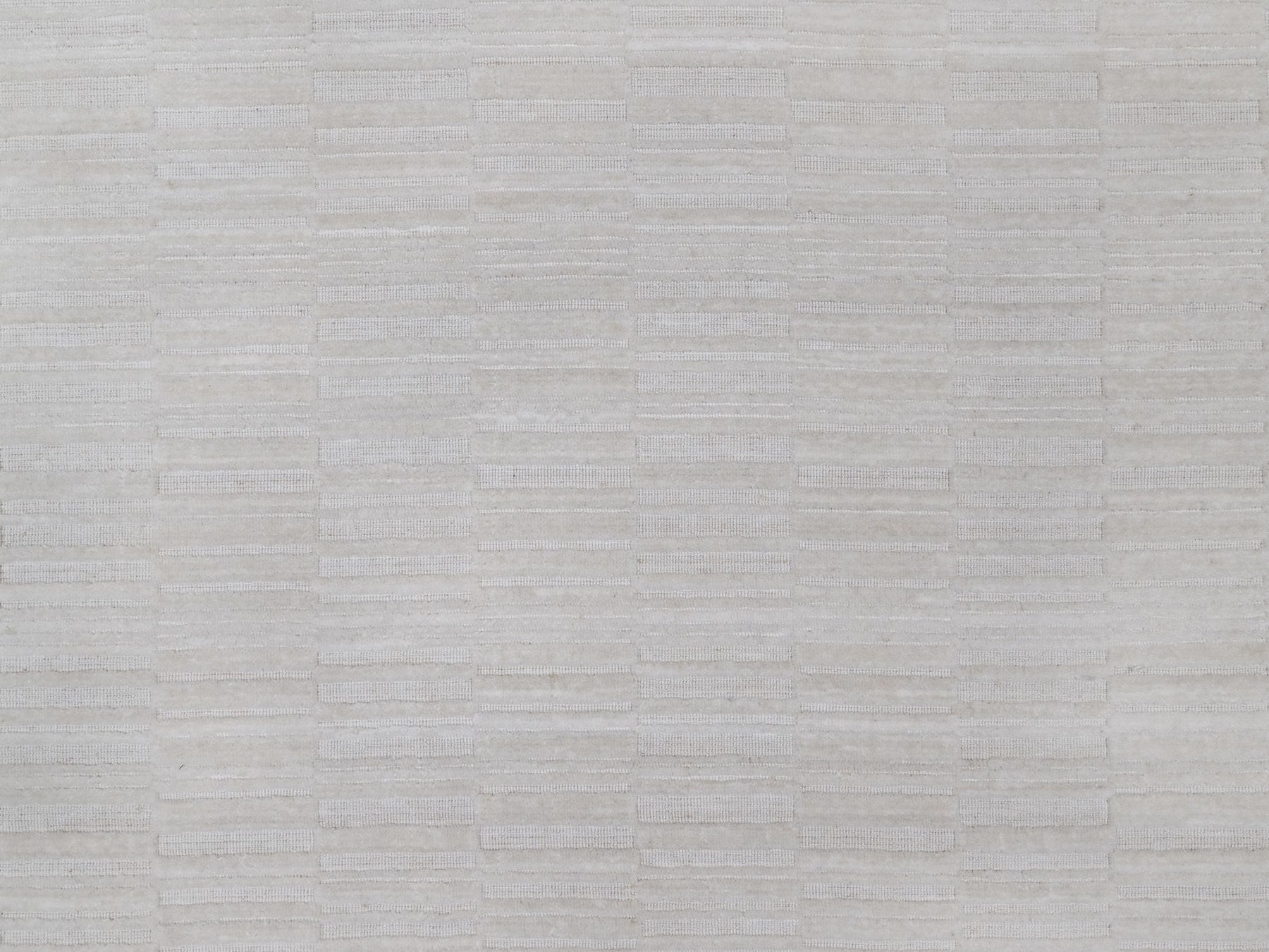 Modern / Contemporary hand-knotted polyester rug in Ivory, 8' x 8' — SKU O092225 (view 8)
