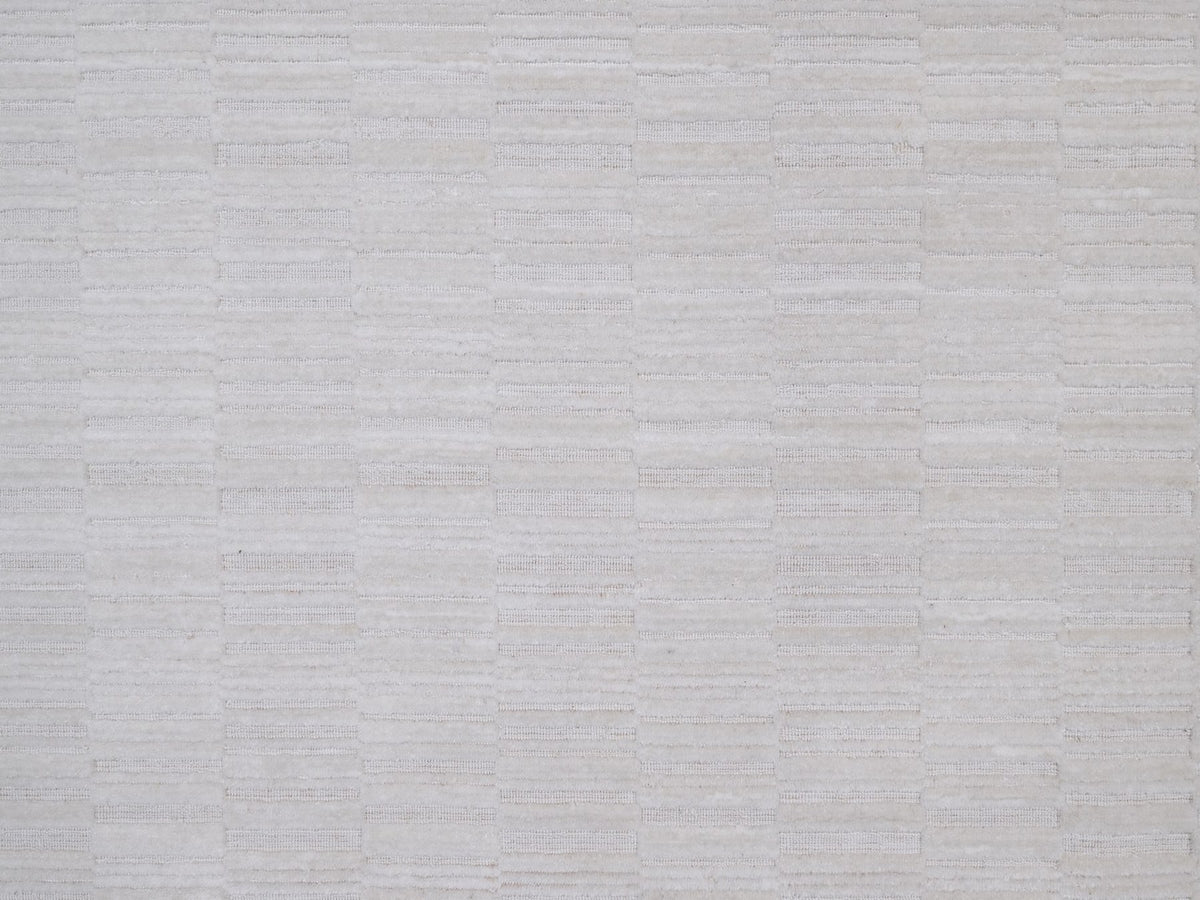 Modern / Contemporary hand-knotted polyester rug in Ivory, 8' x 10' — SKU O092244 (view 8)
