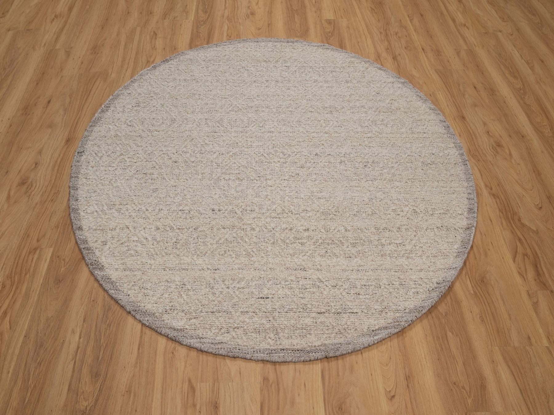 Brown 5'11" x 5'11" Modern and Contemporary Hand knotted Wool Rug - Sku: O092246