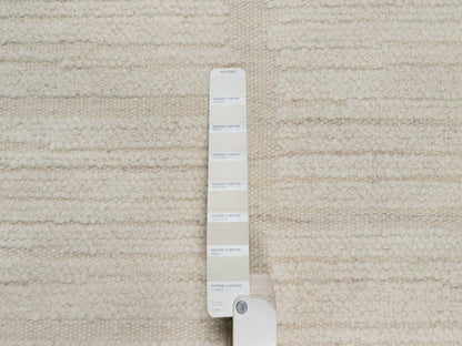 Modern / Contemporary hand-knotted wool runner in Ivory, 2'7" x 11'11" — SKU O092247 (view 4)