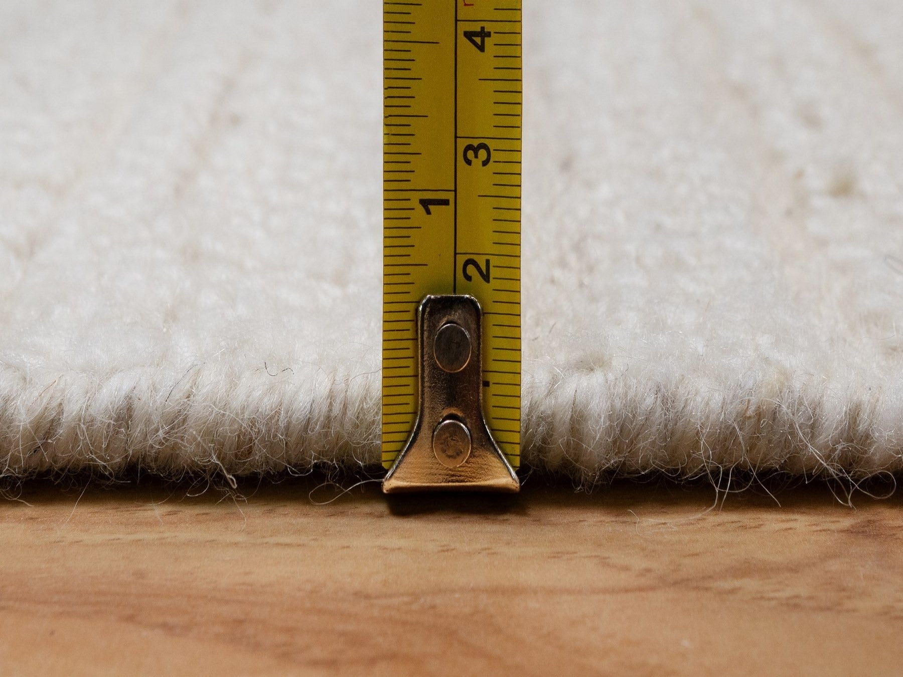 Modern / Contemporary hand-knotted wool runner in Ivory, 2'6" x 8' — SKU O092252 (view 7)