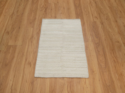 Modern / Contemporary hand-knotted wool rug in Ivory, 2' x 3' — SKU O092256 (view 2)