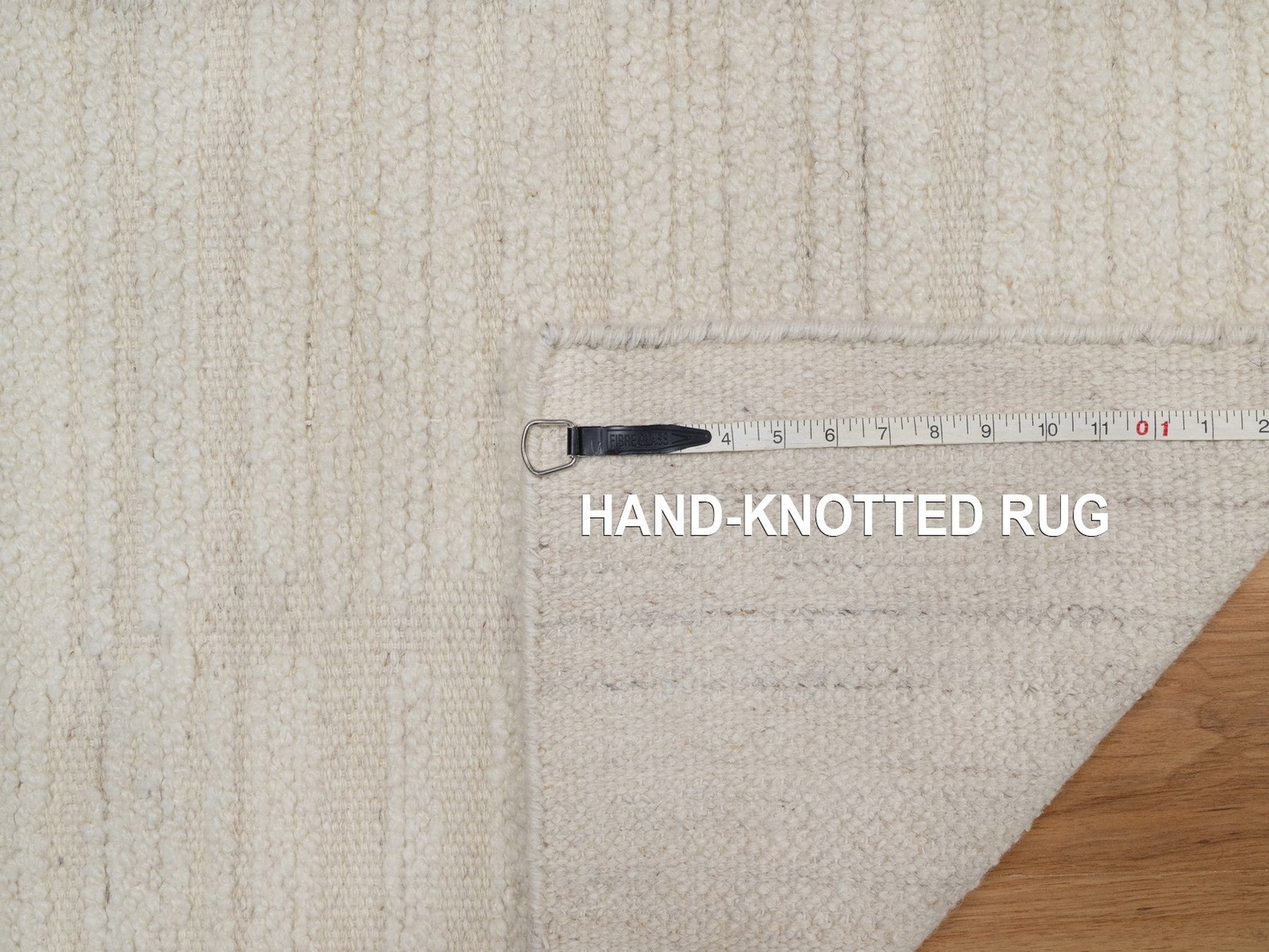 Modern / Contemporary hand-knotted wool rug in Ivory, 2' x 3' — SKU O092256 (view 8)
