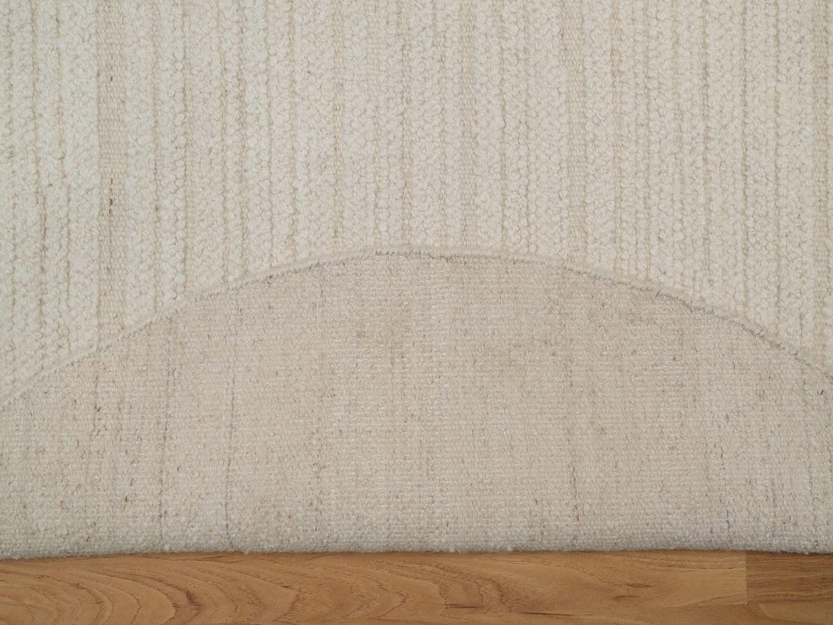 Modern / Contemporary hand-knotted wool rug in Ivory, 5' x 5' — SKU O092259 (view 3)