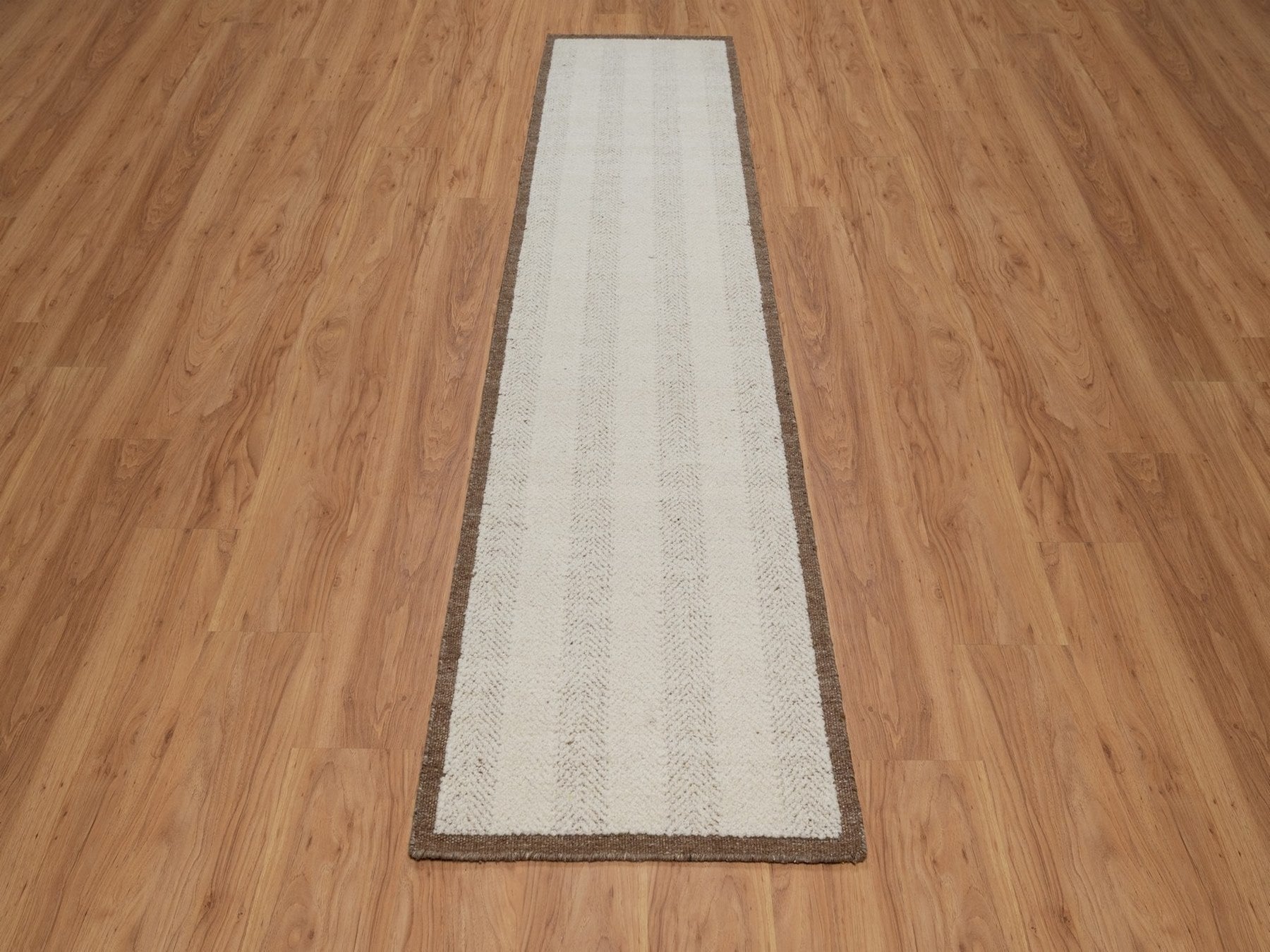 Ivory 2'5" x 10'1" Modern and Contemporary Hand knotted Wool Rug - Sku: O092263
