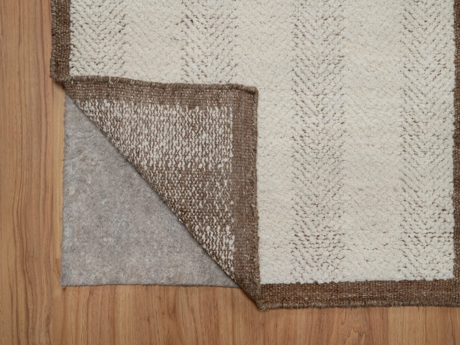 Modern / Contemporary hand-knotted wool runner in Ivory & Chocolate Brown, 2'5" x 8'3" — SKU O092265 (view 3)