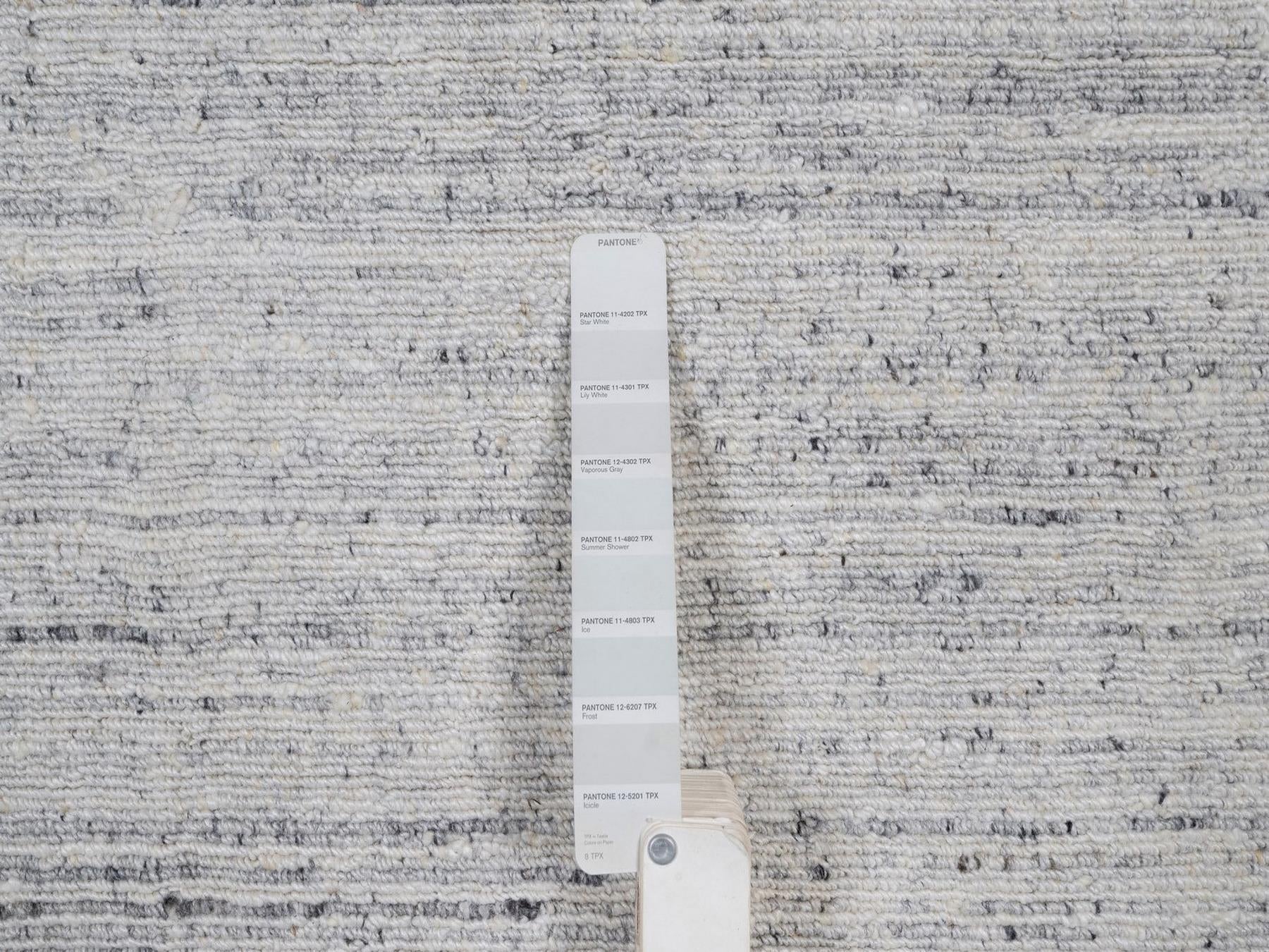 Modern / Contemporary hand-knotted wool rug in Gray, 12' x 15' — SKU O092267 (view 7)