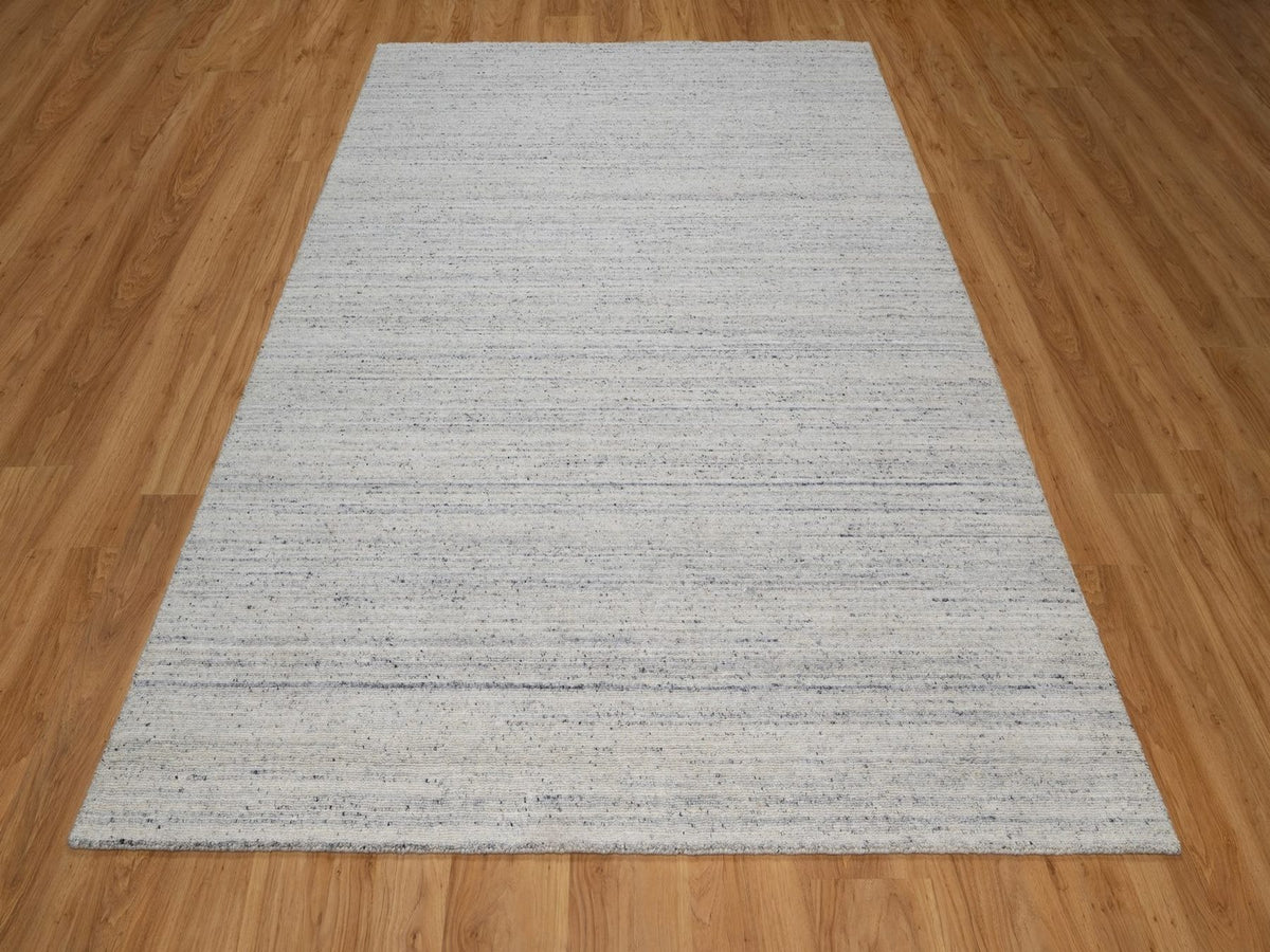 Modern / Contemporary hand-knotted wool rug in Gray, 6'1" x 9'1" — SKU O092268 (view 2)