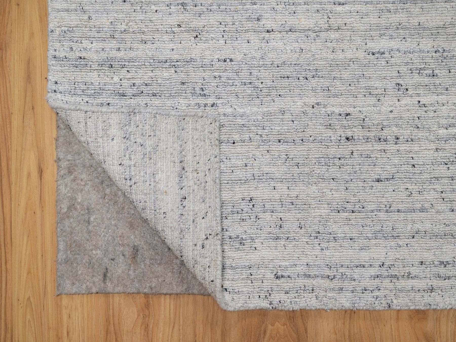 Modern / Contemporary hand-knotted wool rug in Gray, 6'1" x 9'1" — SKU O092268 (view 4)