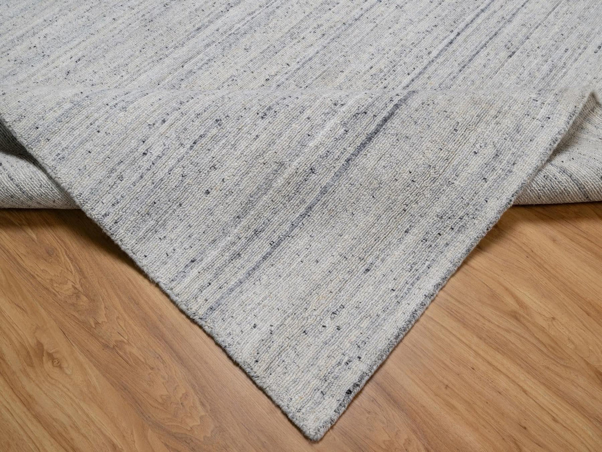 Modern / Contemporary hand-knotted wool rug in Gray, 6'1" x 9'1" — SKU O092268 (view 6)