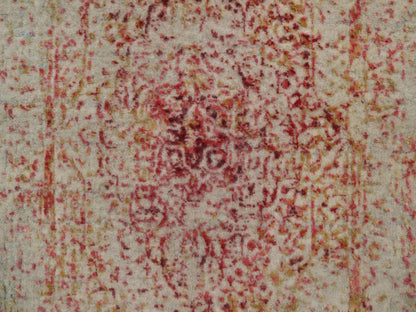 Modern / Contemporary hand-knotted wool/silk rug in Pink, 1'11" x 3'1" — SKU O092271 (view 5)