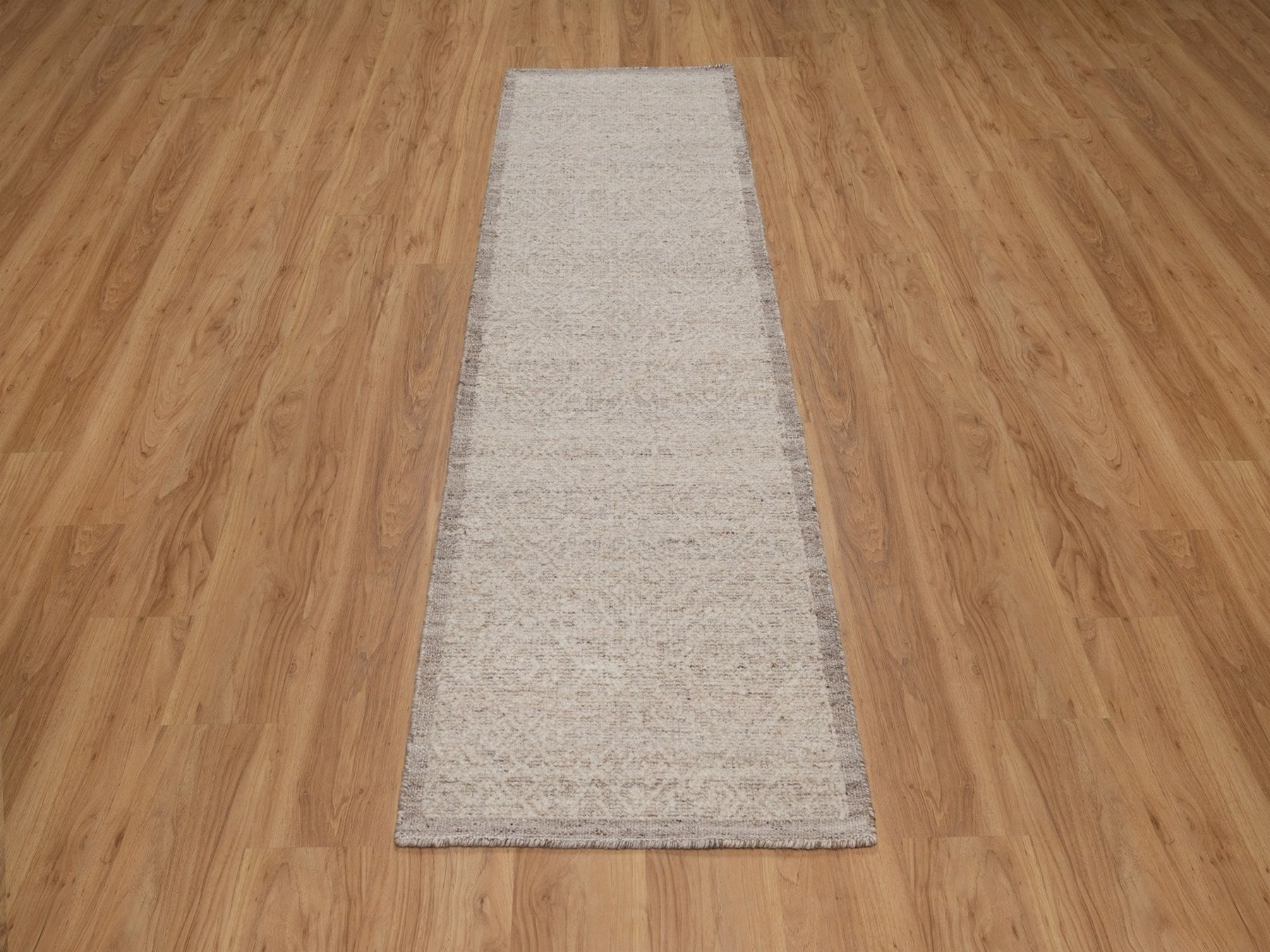 Brown 2'6" x 8'0" Modern and Contemporary Hand knotted Wool Rug - Sku: O092274