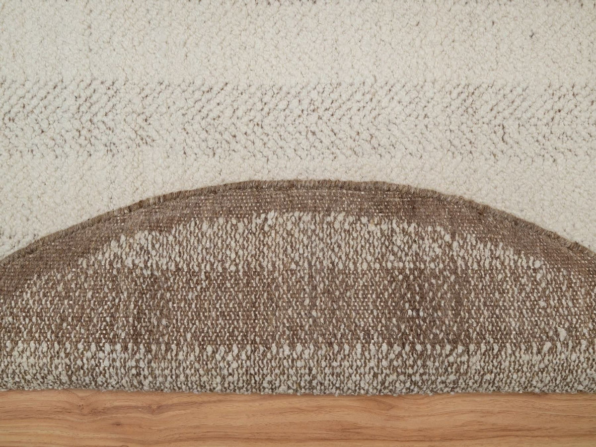 Modern / Contemporary hand-knotted wool rug in Ivory & Chocolate Brown, 5'1" x 5'1" — SKU O092280 (view 3)