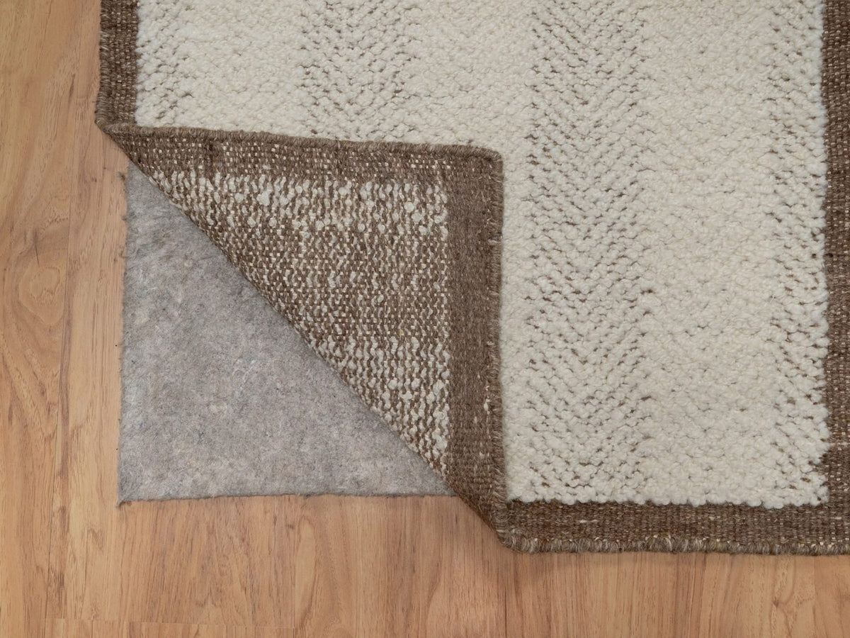 Modern / Contemporary hand-knotted wool rug in Ivory & Chocolate Brown, 2'1" x 3' — SKU O092286 (view 3)