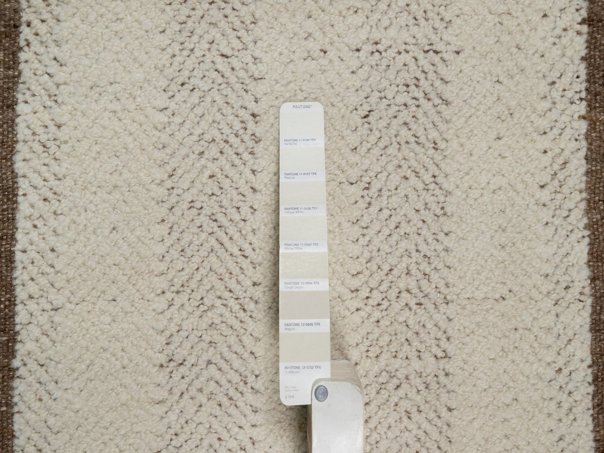 Modern / Contemporary hand-knotted wool rug in Ivory & Chocolate Brown, 2' x 3'1" — SKU O092287 (view 4)