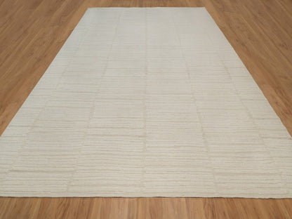 Modern / Contemporary hand-knotted wool rug in Ivory, 11'11" x 15'2" — SKU O092299 (view 2)