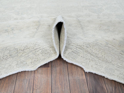 Heriz Oushak hand-knotted wool rug in Ivory, 8'11" x 11'10" — SKU O0922 (view 5)